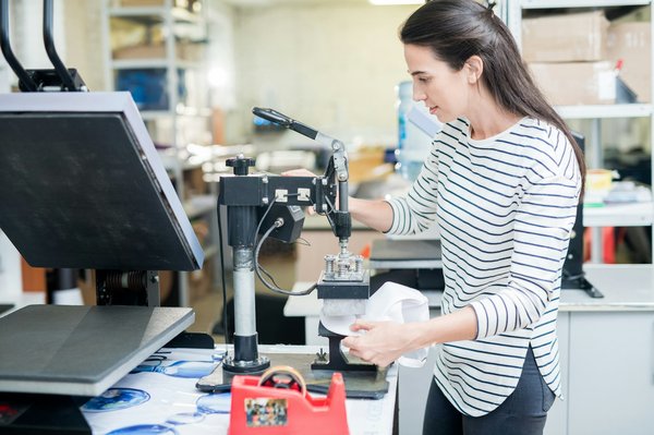 Entreprise spécialisée dans la personnalisation textile et d'objets : expansion vers le reste de l'Europe